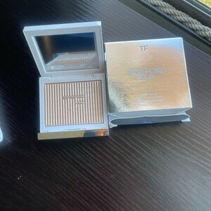 Tom Ford Soleil Highlighter Compact - Soft Champagne Glow